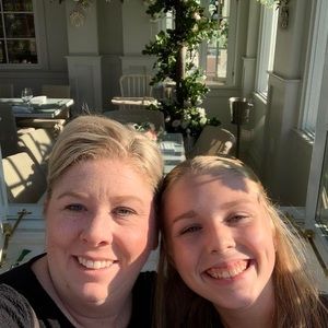 Meet your Posher, Angela